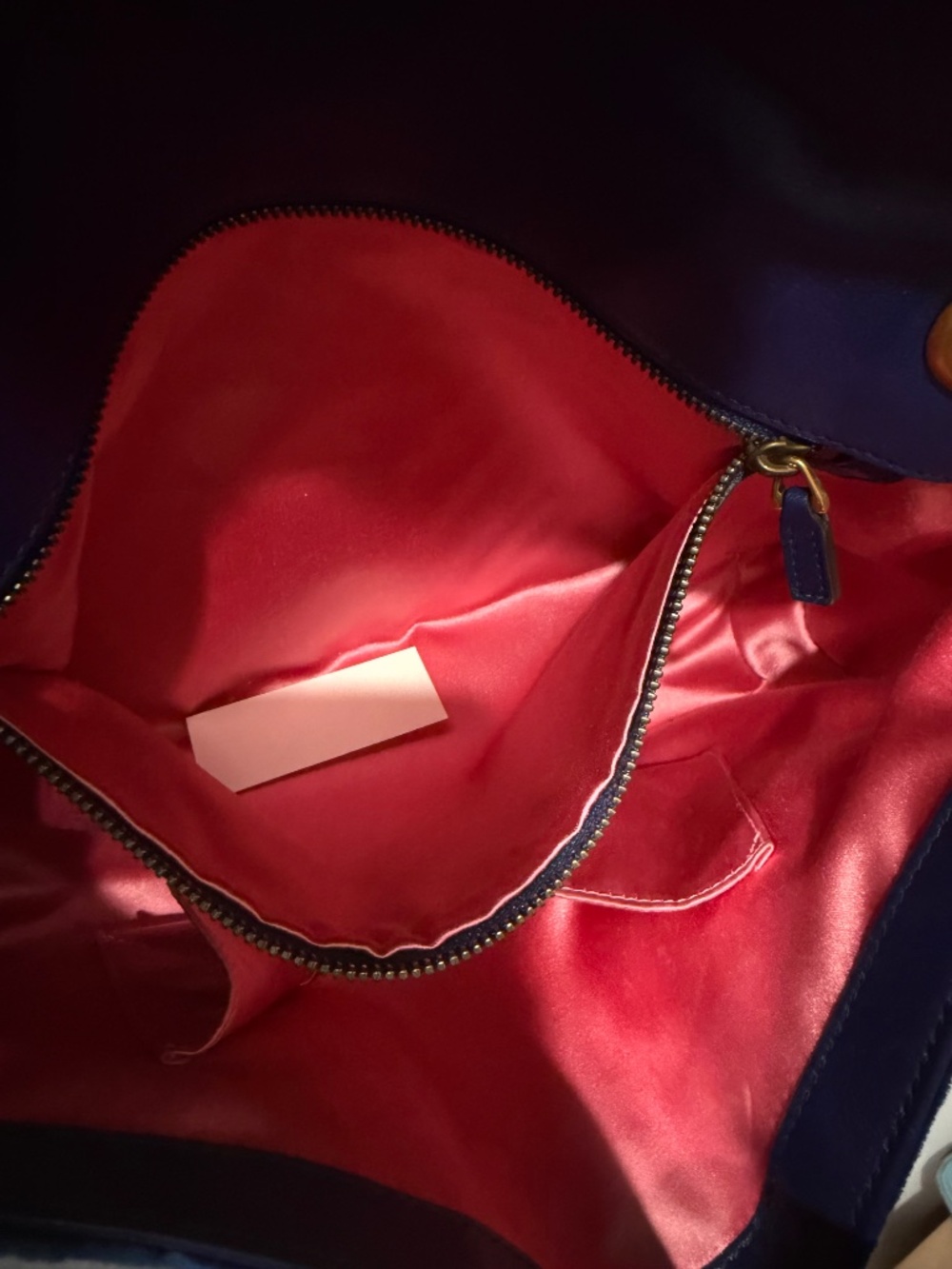 Gucci GG Marmont Blue Velvet Medium Shoulder Bag Heart Back - Picture 5 of 5